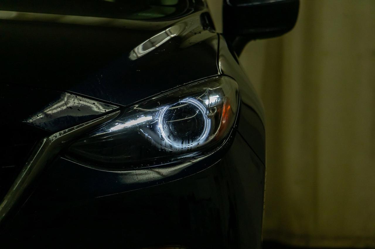 2015 Mazda 3 GT Hatchback Leather Roof Nav Red Deer AB