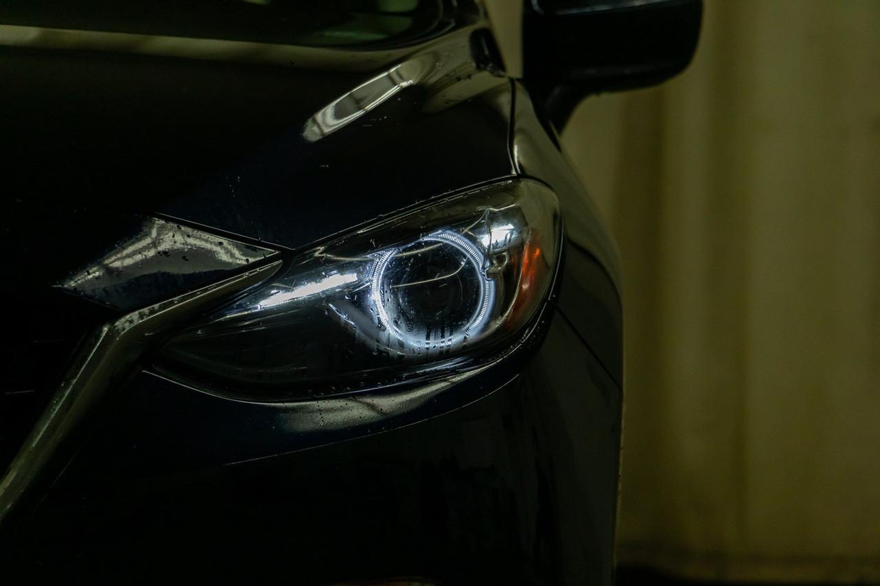 2015 Mazda 3 GT Hatchback Leather Roof Nav Red Deer AB
