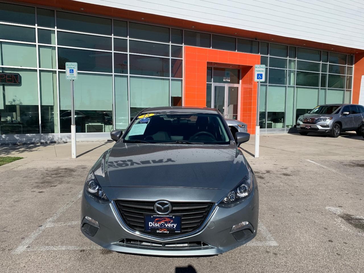 2015 Mazda MAZDA3 i Sport AT 4-Door