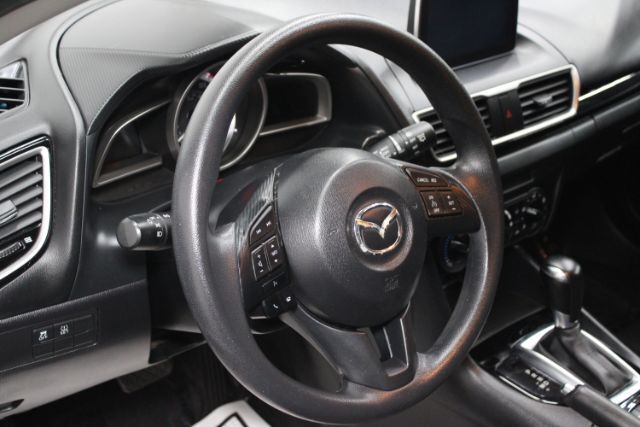 2015 Mazda Mazda3 Hatchback i Sport Chantilly VA