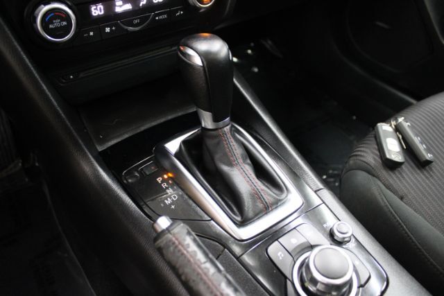 2015 Mazda Mazda3 Hatchback i Touring Chantilly VA