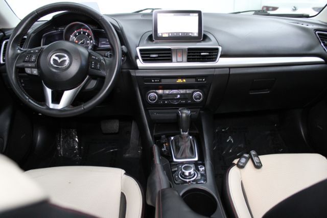 2015 Mazda Mazda3 Hatchback s Grand Touring