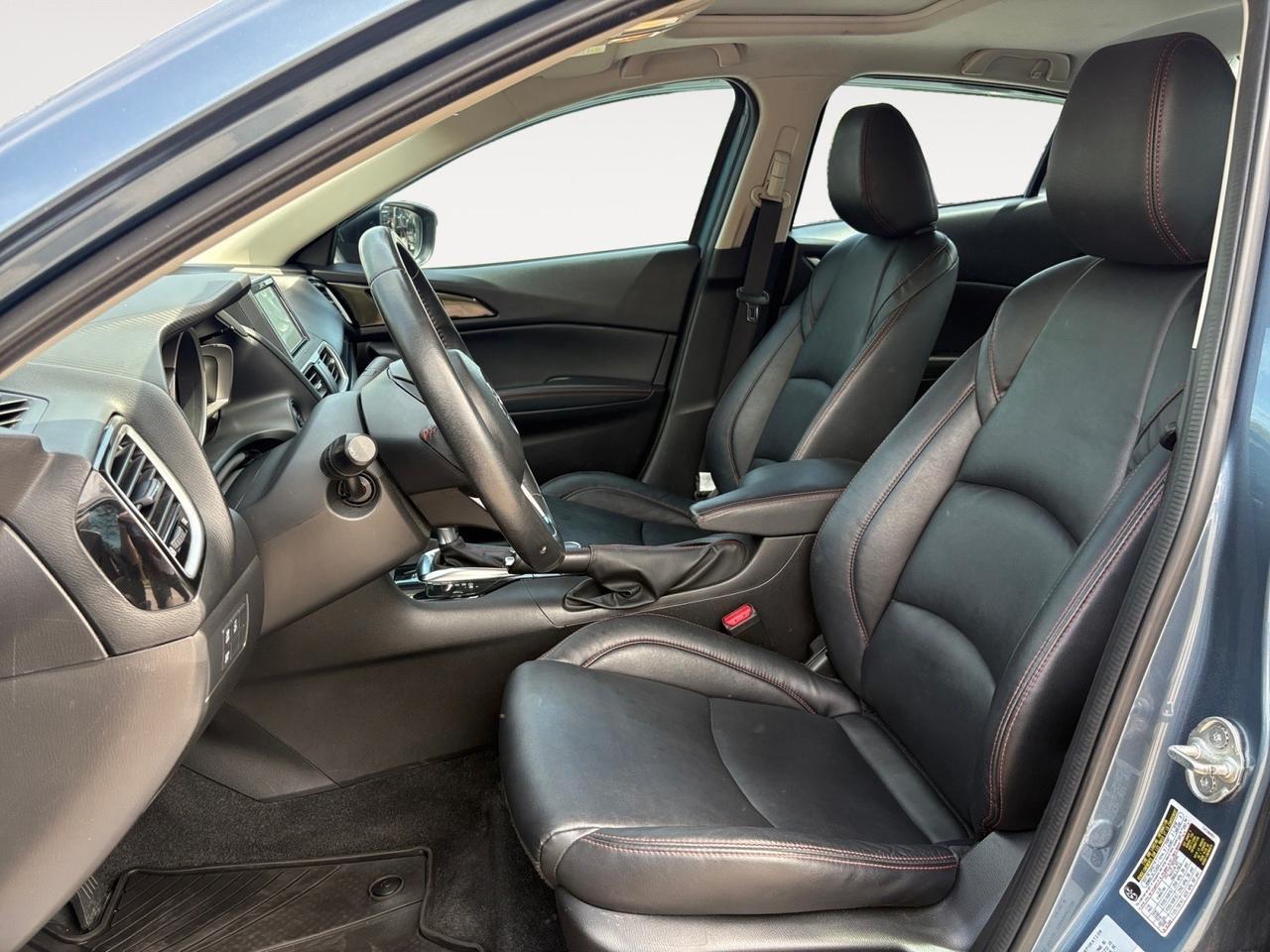 2015 Mazda Mazda3 i Grand Touring, BACKUP CAMERA, HEATED SEATS, APPLE CARPLAY/ANDROID AUTO, SPOTIFY, SUNROOF, BLIND SPOT ALERT, TINTED WINDOWS, KEYLESS START, THIS CAR IS CLEAN AND READY FOR YOU!