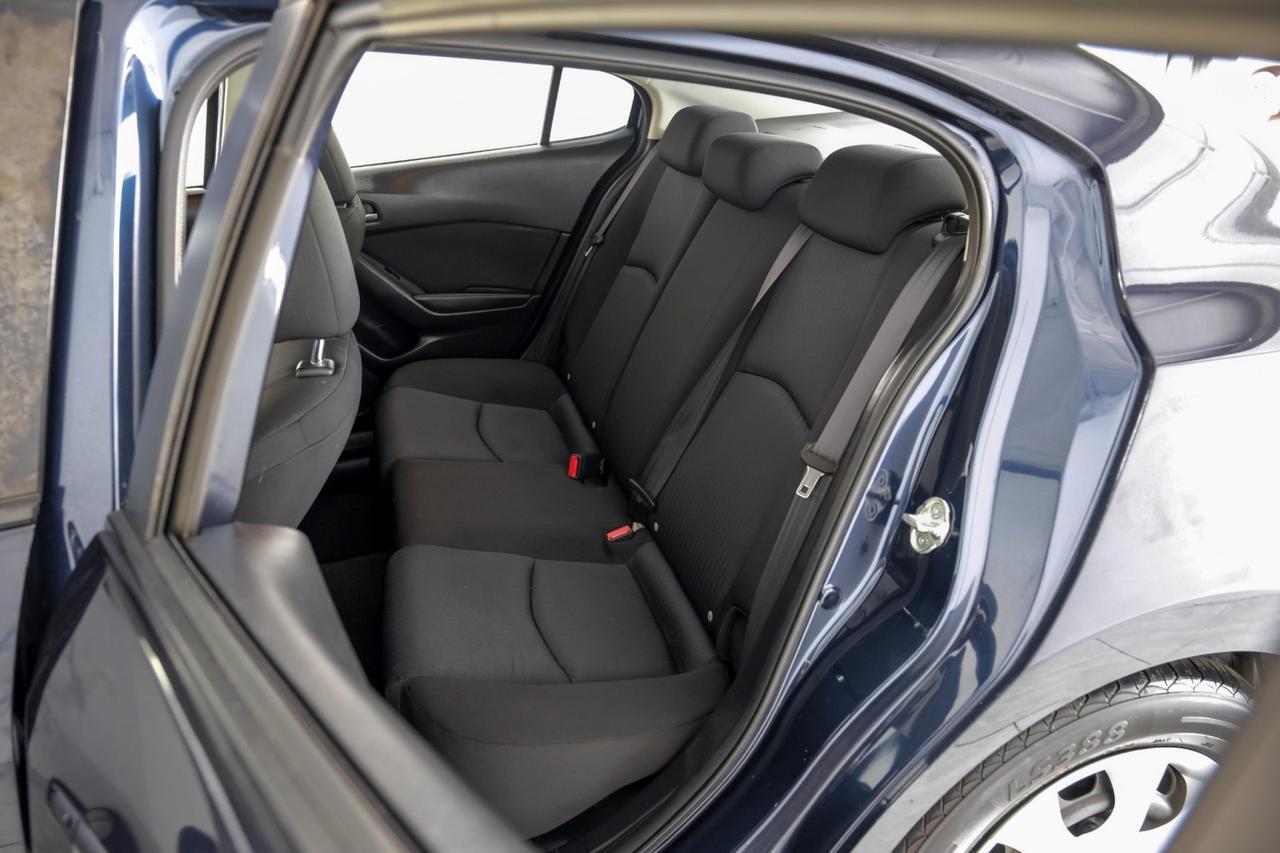 2015 Mazda Mazda3 i Sport Carrollton TX