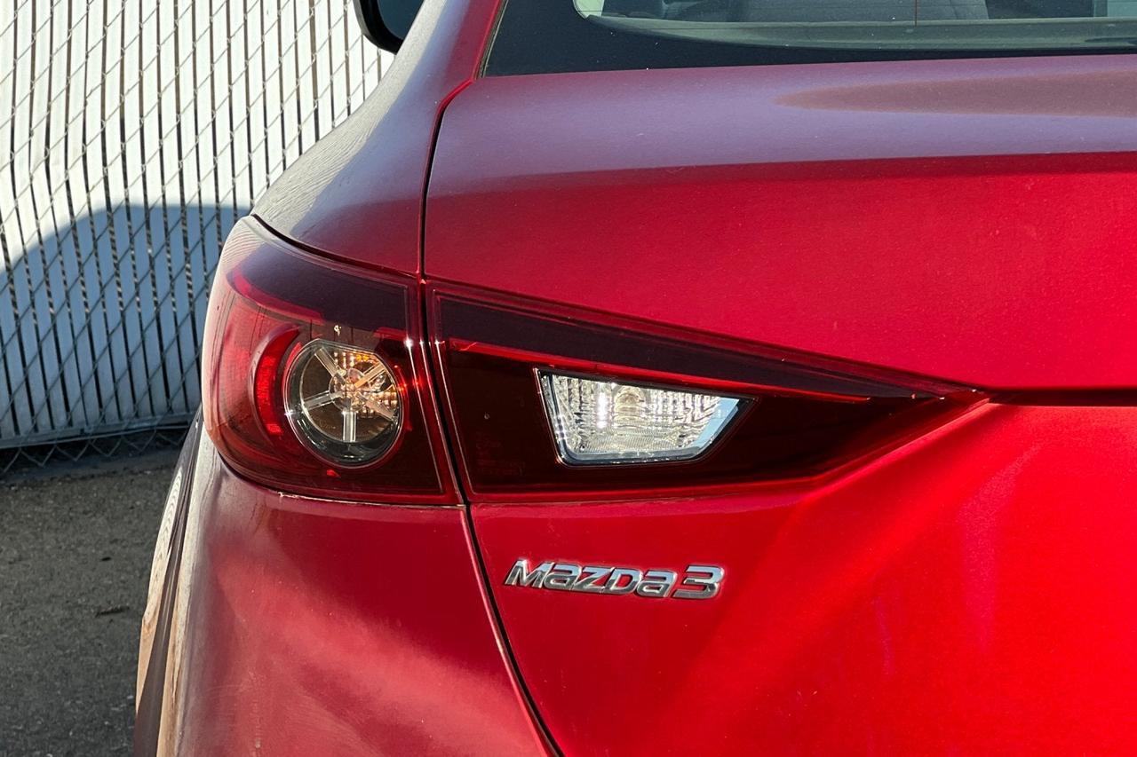 2015 Mazda Mazda3 i Sport Roseville CA