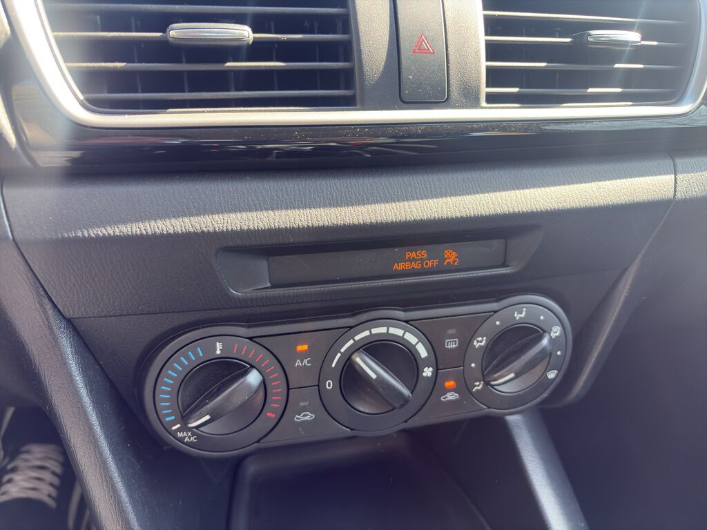 2015 Mazda Mazda3 i Sport w/SKYACTIV-G Wilmington NC
