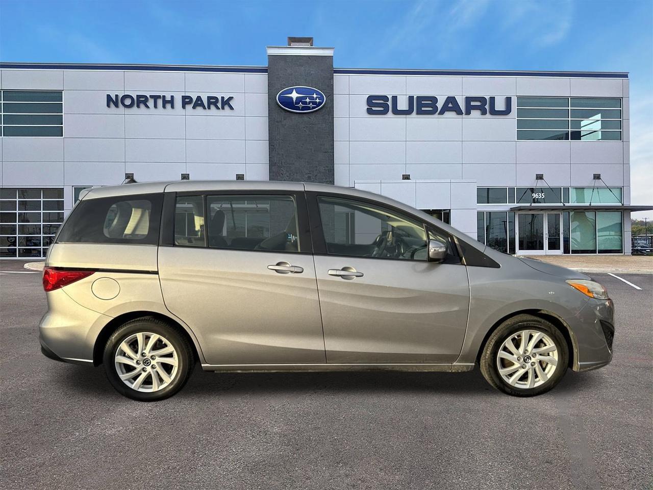 2015 Mazda Mazda5 Sport