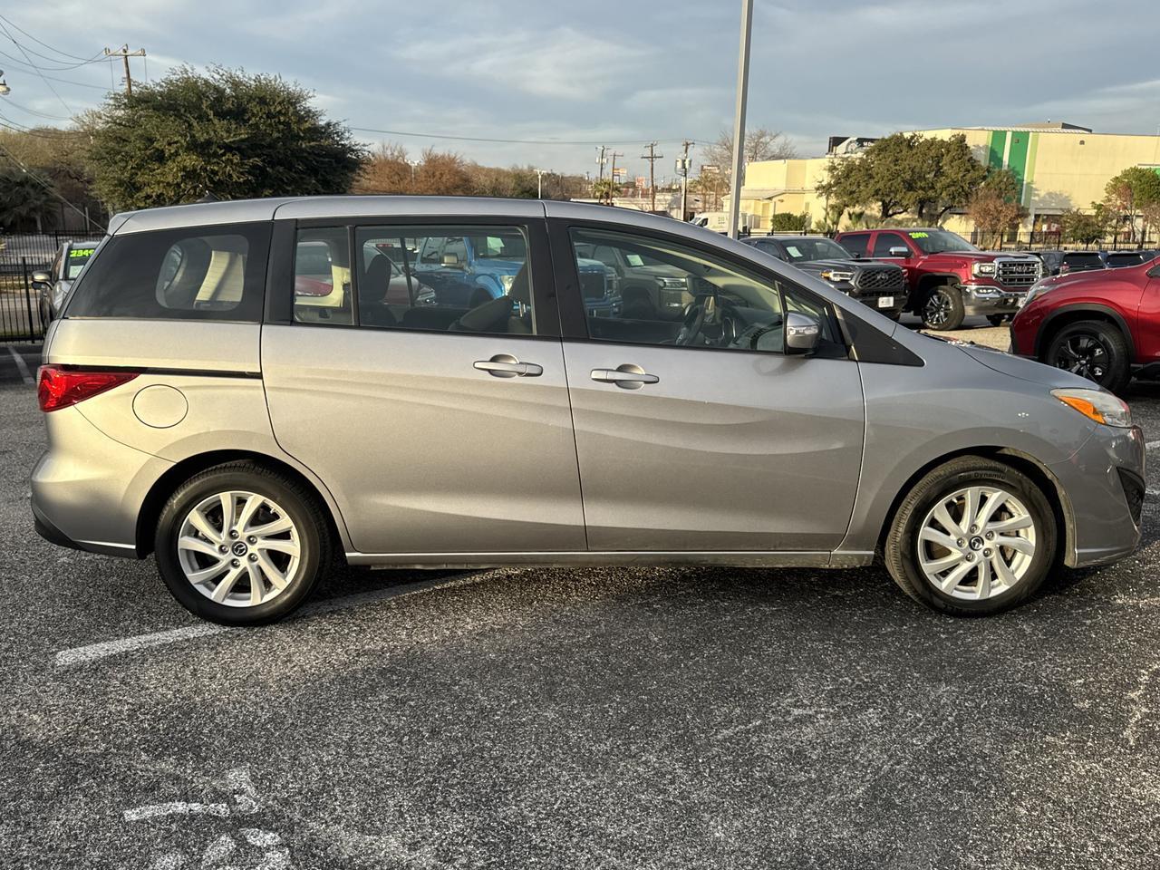 2015 Mazda Mazda5 Sport
