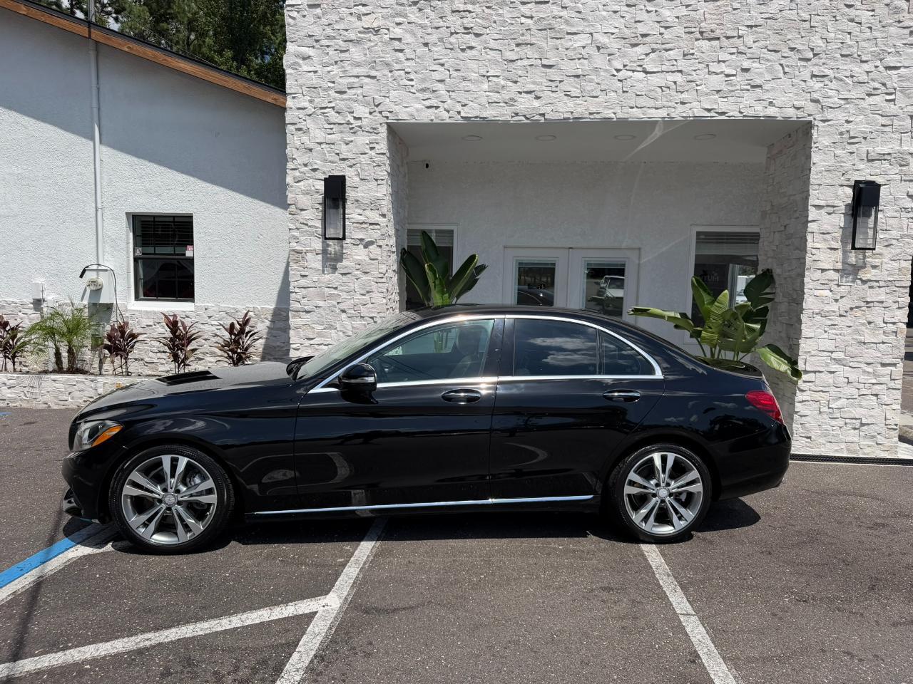 2015 Mercedes-Benz C-Class 4dr Sdn C 300 RWD
