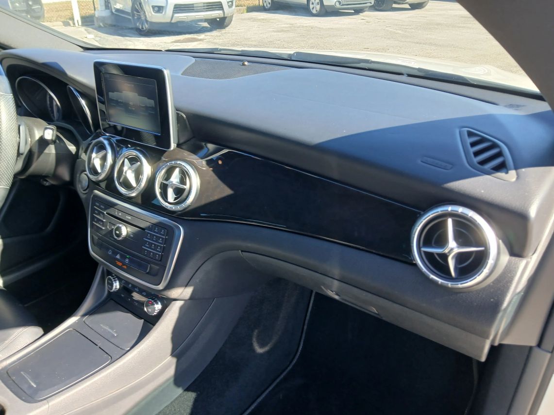 2015 Mercedes-Benz CLA-Class CLA 250 Coupe 4D Maitland FL