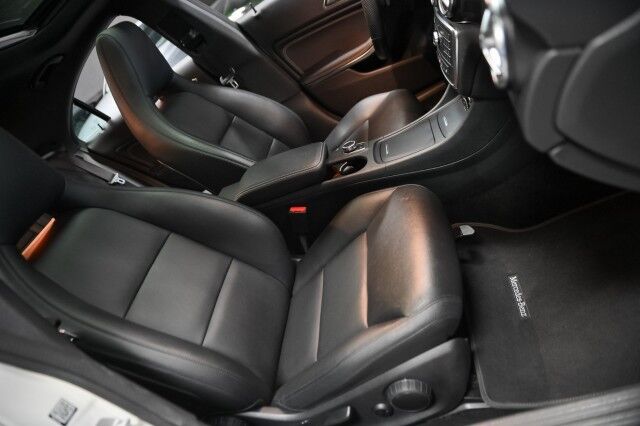 2015 Mercedes-Benz CLA250 4Matic 4dr Sedan Chicago IL