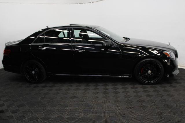 2015 Mercedes Benz E 350 4MATIC photo 4