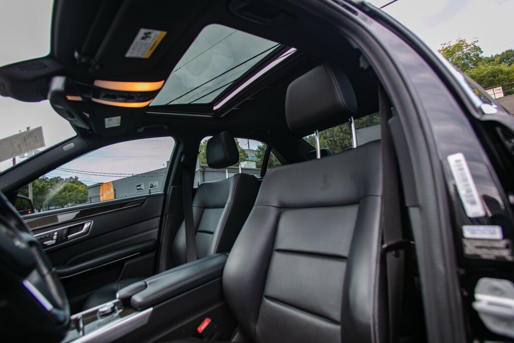 2015 Mercedes Benz E 350 Sport photo 35