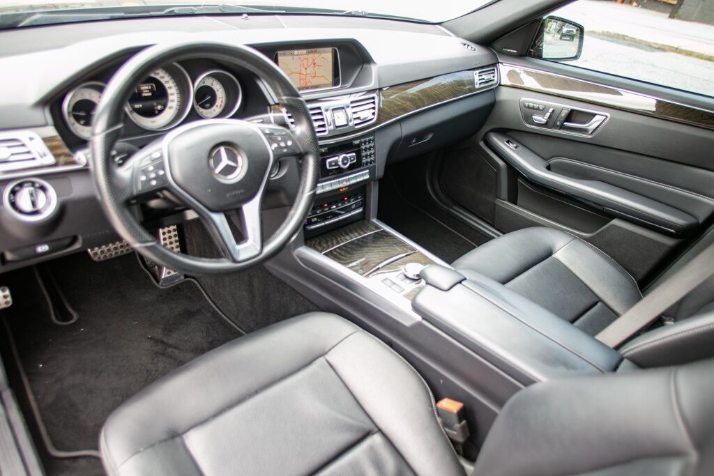 2015 Mercedes Benz E 350 Sport photo 22