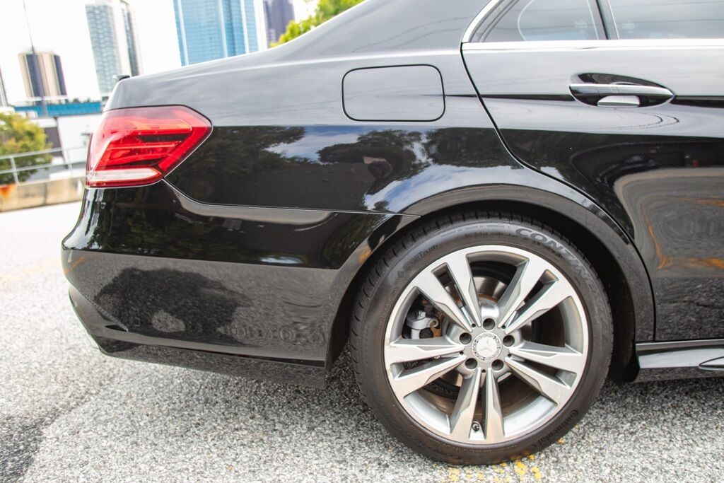 2015 Mercedes Benz E 350 Sport photo 16
