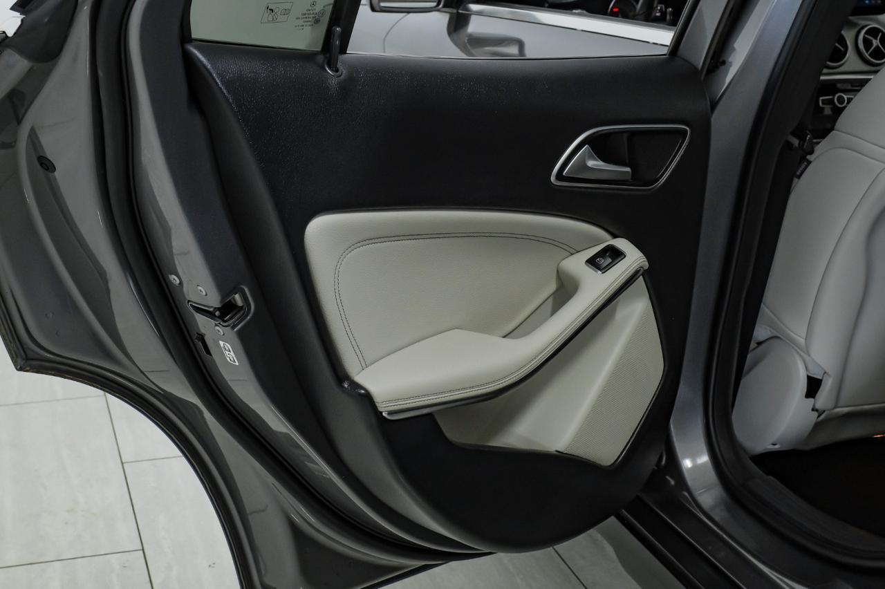 2015 Mercedes-Benz GLA 250 4MATIC NAVIGATION PANORAMA LEATHER HEATED SEATS REAR CAMERA POWE Carrollton TX