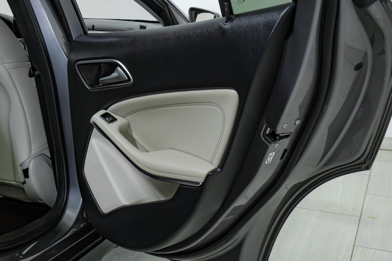 2015 Mercedes-Benz GLA 250 4MATIC NAVIGATION PANORAMA LEATHER HEATED SEATS REAR CAMERA POWE Carrollton TX