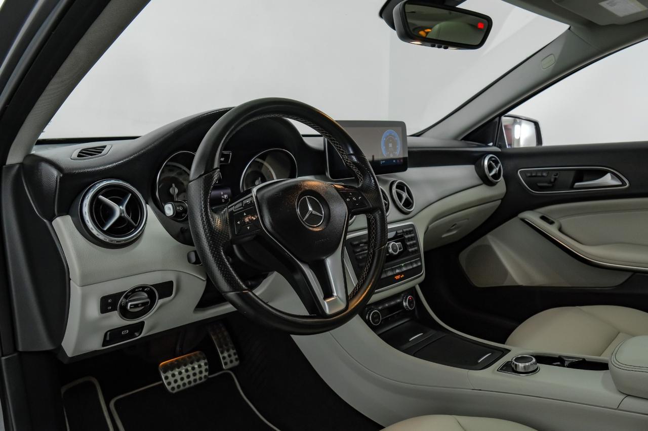 2015 Mercedes-Benz GLA 250 4MATIC NAVIGATION PANORAMA LEATHER HEATED SEATS REAR CAMERA POWE Carrollton TX