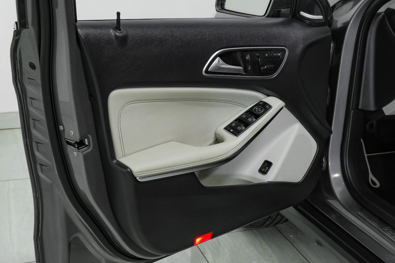 2015 Mercedes-Benz GLA 250 4MATIC NAVIGATION PANORAMA LEATHER HEATED SEATS REAR CAMERA POWE Carrollton TX