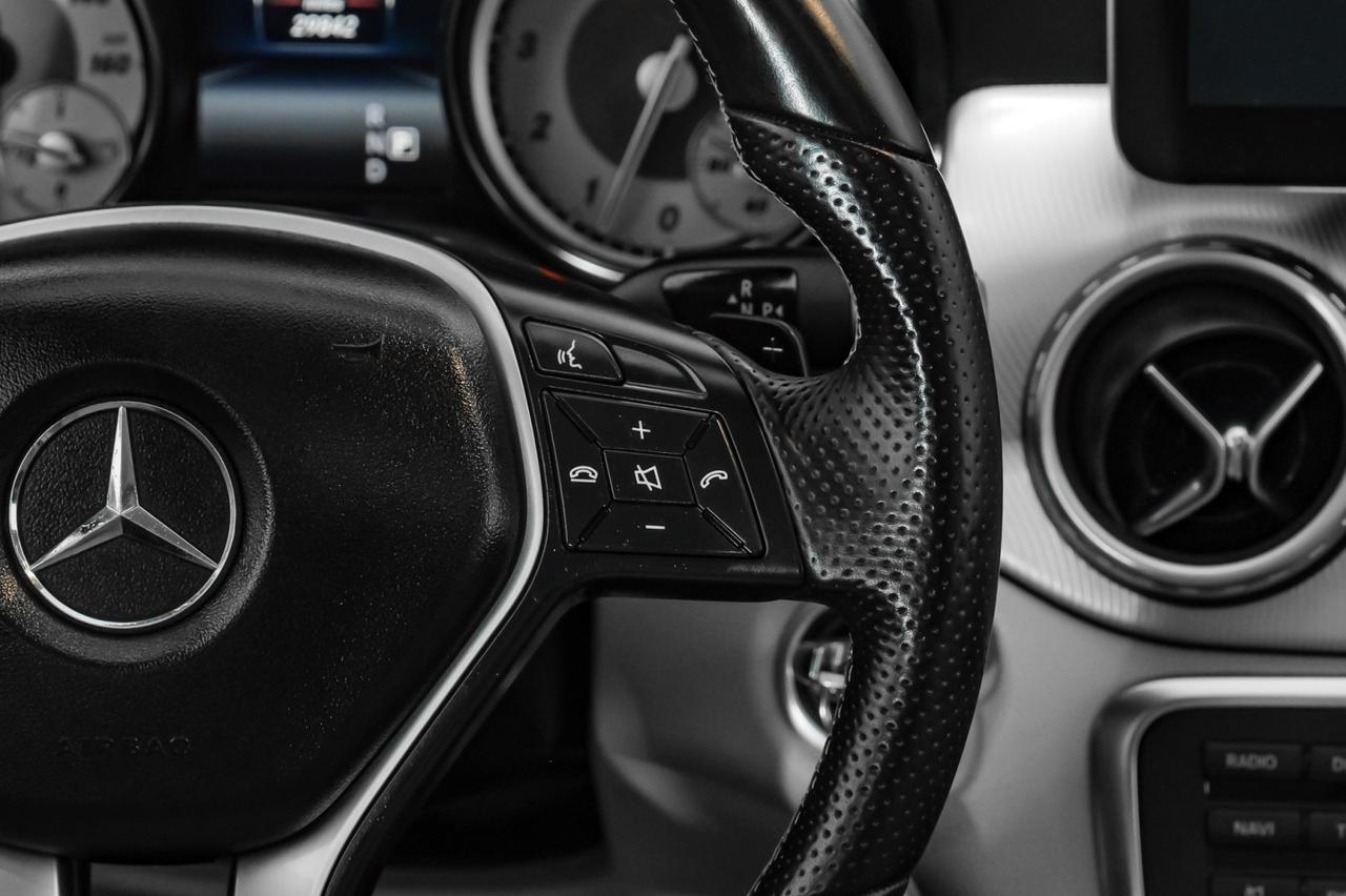 2015 Mercedes-Benz GLA 250 4MATIC NAVIGATION PANORAMA LEATHER HEATED SEATS REAR CAMERA POWE Carrollton TX