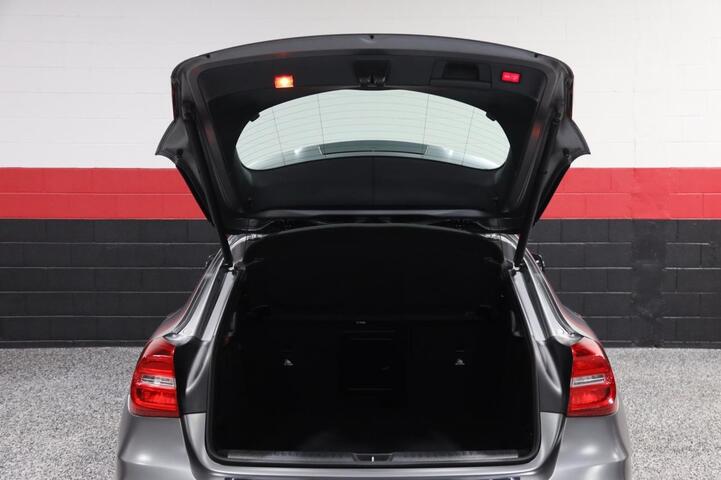 2015 Mercedes-Benz GLA 45 AMG 4MATIC designo w/Performance Pkgs 4dr Sedan Chicago IL