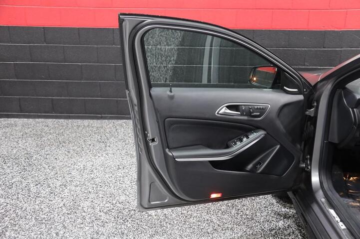 2015 Mercedes-Benz GLA 45 AMG 4MATIC designo w/Performance Pkgs 4dr Sedan Chicago IL