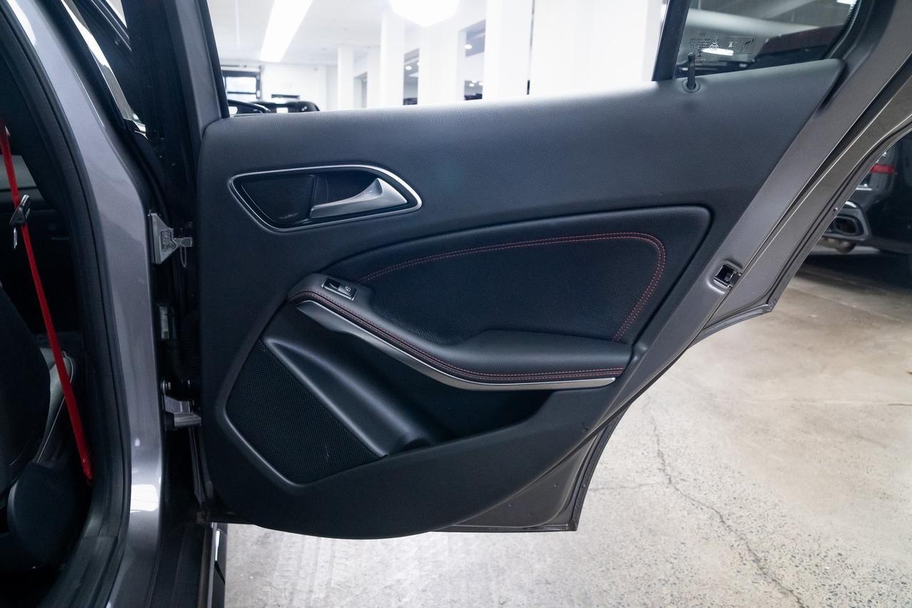 2015 Mercedes-Benz GLA GLA 45 AMG 1 Owner Heated Seats Premium Package Portland OR