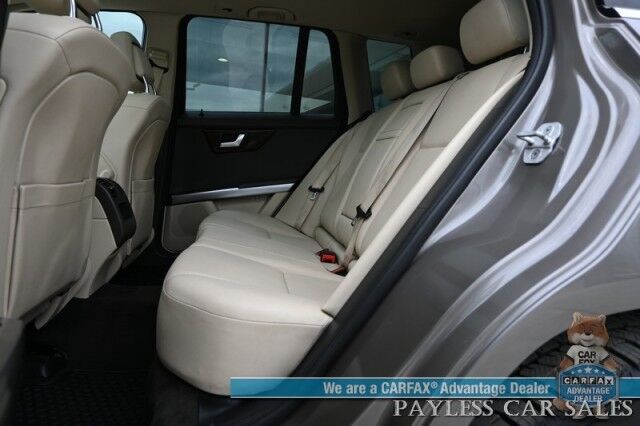 2015 Mercedes-Benz GLK 350 / AWD / Premium 1 & Multimedia Pkg / Power & Heated Leather Seats / Lane Departure & Blind Spot Alert / Navigation / Panoramic Sunroof / Bluetooth / Back Up Camera / Cruise Control / Tow Pkg Anchorage AK