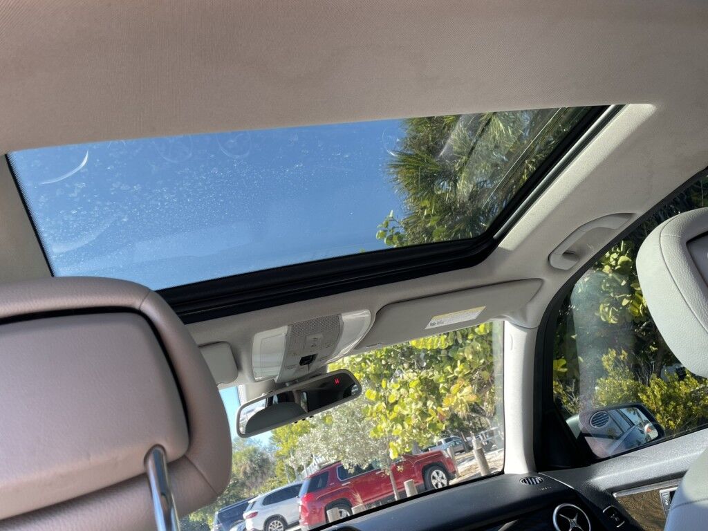 2015 Mercedes-Benz GLK-Class GLK 350~AUTO START/STOP~BLIND SPOT WARNING~DRIVER ASSISTANCE PACKAGE~LEATHER SEATS Sarasota FL