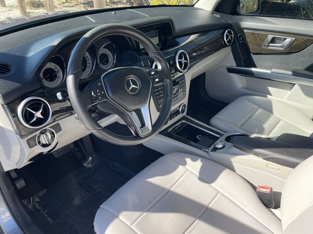 2015 Mercedes-Benz GLK-Class GLK 350~AUTO START/STOP~BLIND SPOT WARNING~DRIVER ASSISTANCE PACKAGE~LEATHER SEATS Sarasota FL