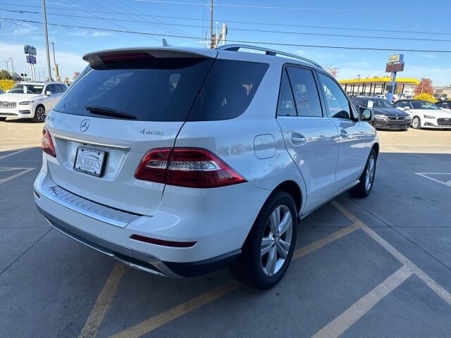 2015 Mercedes-Benz M-Class ML 350 Springfield IL 2015 Mercedes-Benz M-Class ML 350 Springfield IL