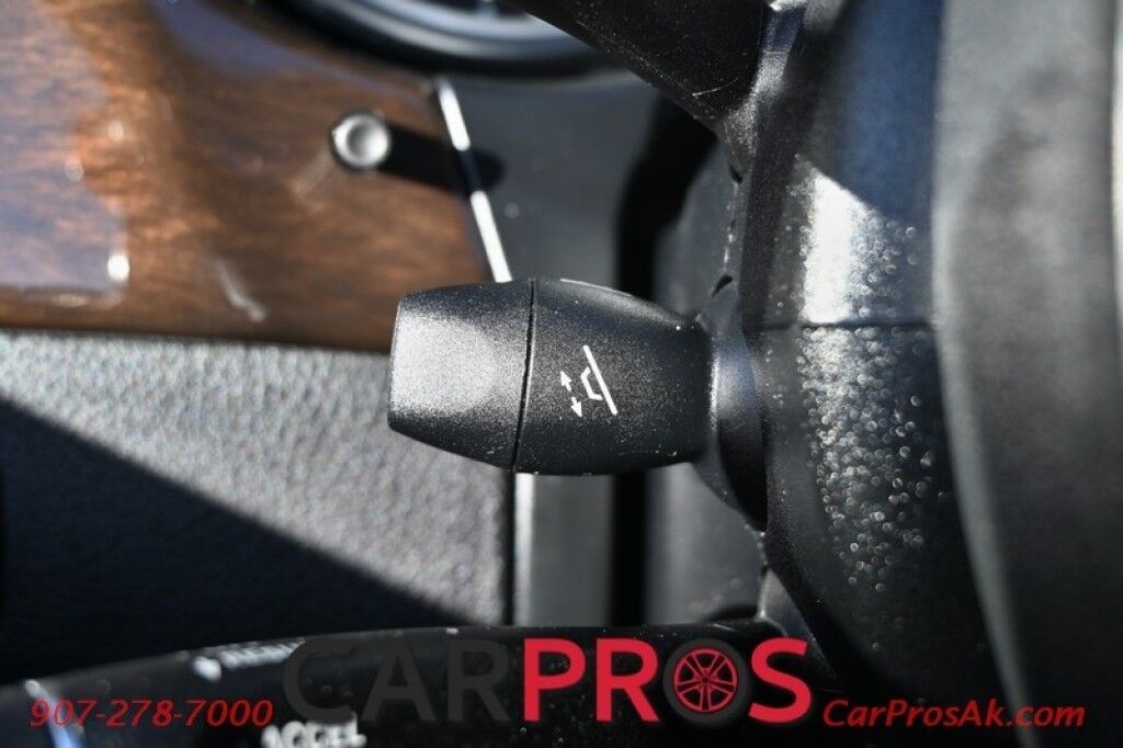 2015 Mercedes-Benz ML 350 4Matic - AWD - Premium Pkg - Power & Heated Leather Seats - Navigation - Bluetooth - Backup Camera - Dual Zone Climate - Fog Lights - Fixed Running Boards - Keyless Entry - Aluminum Wheels - Tow Pkg - 1 Owner Anchorage AK