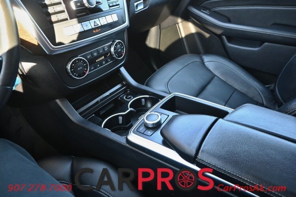 2015 Mercedes-Benz ML 350 4Matic - AWD - Premium Pkg - Power & Heated Leather Seats - Navigation - Bluetooth - Backup Camera - Dual Zone Climate - Fog Lights - Fixed Running Boards - Keyless Entry - Aluminum Wheels - Tow Pkg - 1 Owner Anchorage AK