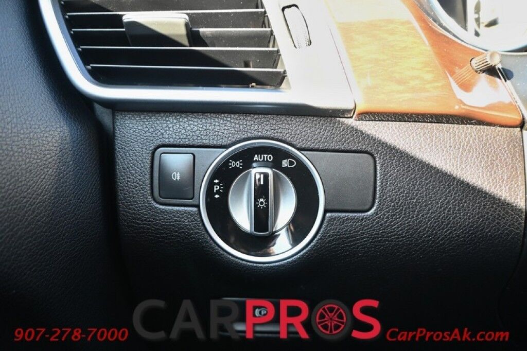 2015 Mercedes-Benz ML 350 4Matic - AWD - Premium Pkg - Power & Heated Leather Seats - Navigation - Bluetooth - Backup Camera - Dual Zone Climate - Fog Lights - Fixed Running Boards - Keyless Entry - Aluminum Wheels - Tow Pkg - 1 Owner Anchorage AK