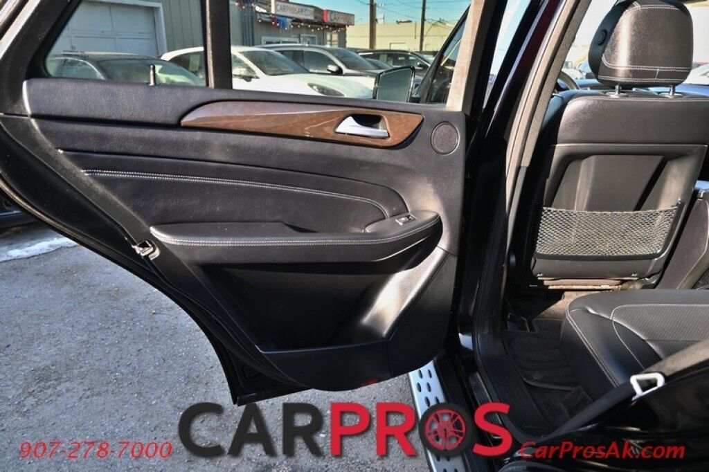 2015 Mercedes-Benz ML 350 4Matic - AWD - Premium Pkg - Power & Heated Leather Seats - Navigation - Bluetooth - Backup Camera - Dual Zone Climate - Fog Lights - Fixed Running Boards - Keyless Entry - Aluminum Wheels - Tow Pkg - 1 Owner Anchorage AK