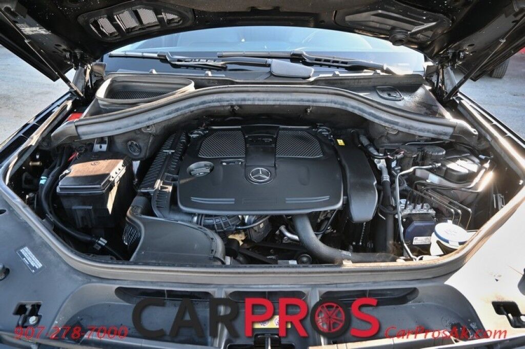 2015 Mercedes-Benz ML 350 4Matic - AWD - Premium Pkg - Power & Heated Leather Seats - Navigation - Bluetooth - Backup Camera - Dual Zone Climate - Fog Lights - Fixed Running Boards - Keyless Entry - Aluminum Wheels - Tow Pkg - 1 Owner Anchorage AK