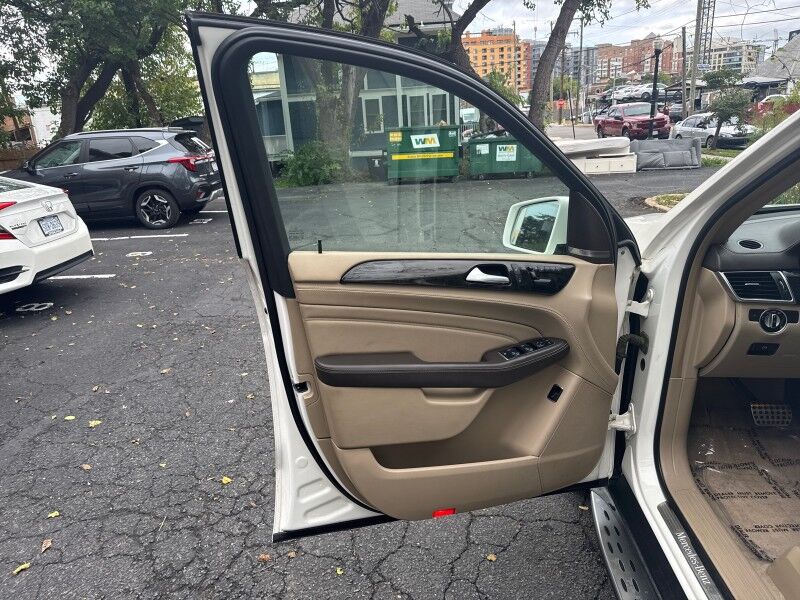 2015 Mercedes-Benz ML 400 4MATIC w/ Sport Package Arlington VA