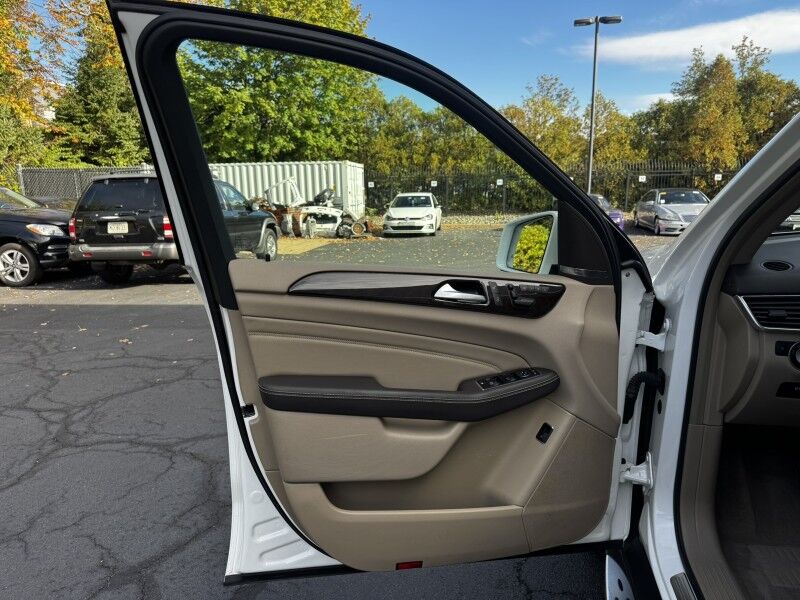 2015 Mercedes-Benz ML350 4Matic Willow Grove PA