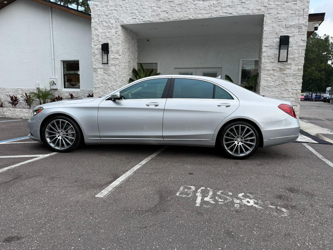 2015 Mercedes-Benz S-Class 4dr Sdn S 550 RWD