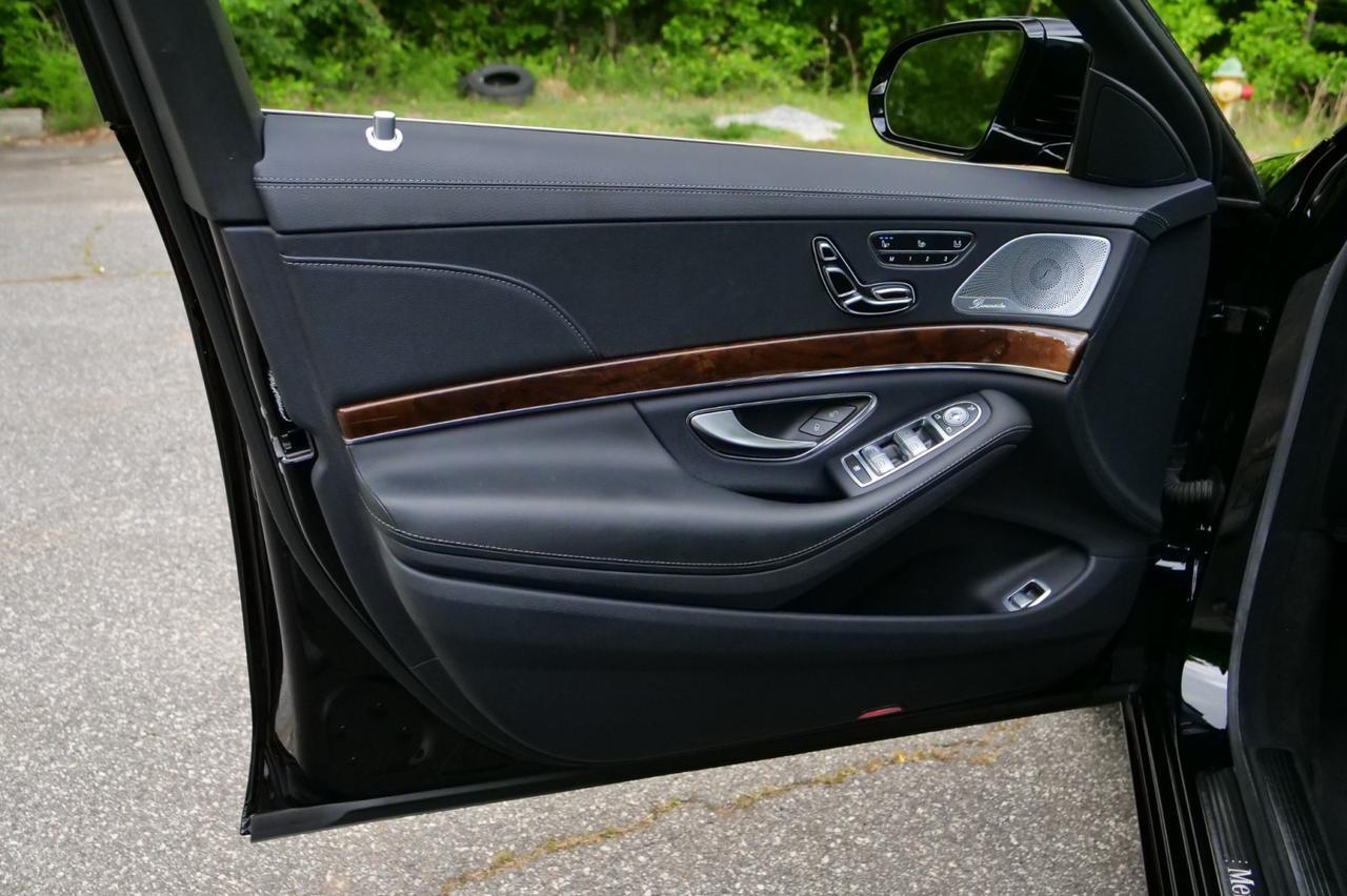 2015 Mercedes-Benz S-Class S 550 4MATIC / Massage Seats / 4.7L V8! Lincolnton NC