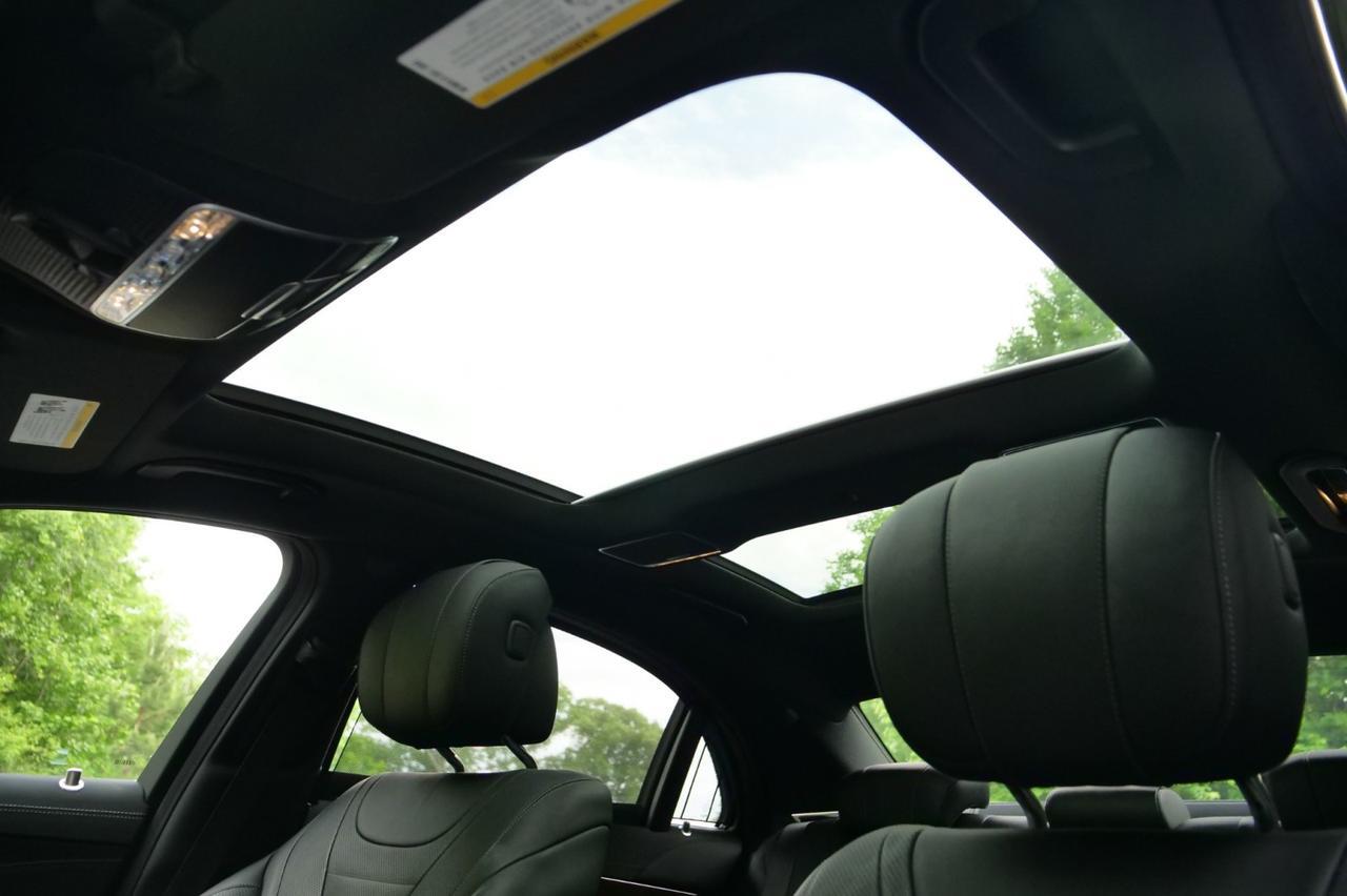 2015 Mercedes-Benz S-Class S 550 4MATIC / Massage Seats / 4.7L V8! Lincolnton NC