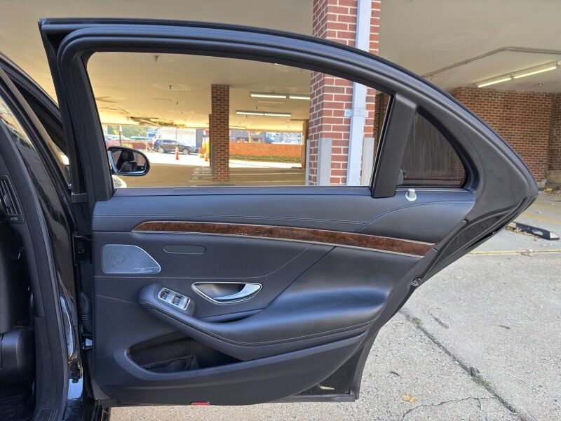 2015 Mercedes-Benz S-Class S 550 4MATIC w/ Sport Package Arlington VA