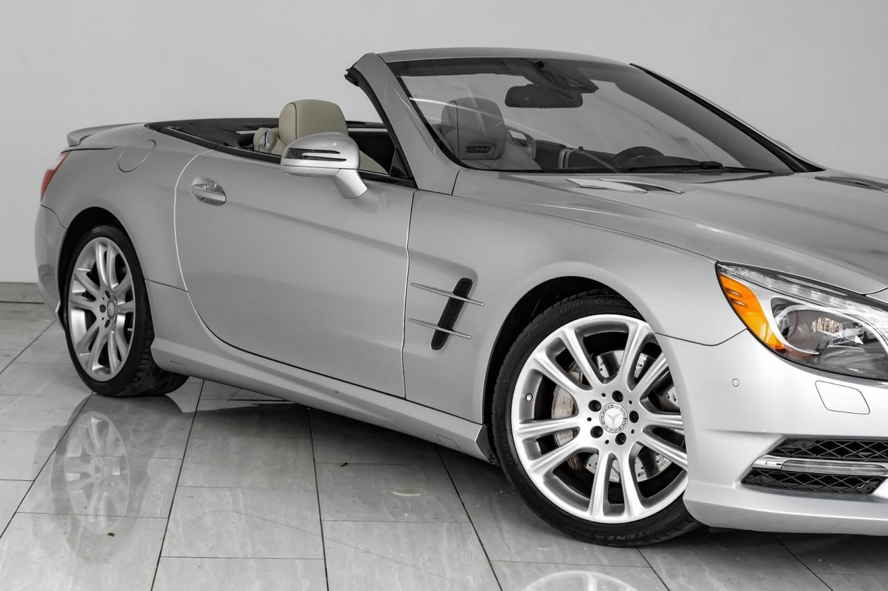 2015 Mercedes-Benz SL 400 BLIND SPOT ASSIT NAVIGATION PANORAMA LEATHER SEATS REAR CAMERA KEYLESS START Carrollton TX
