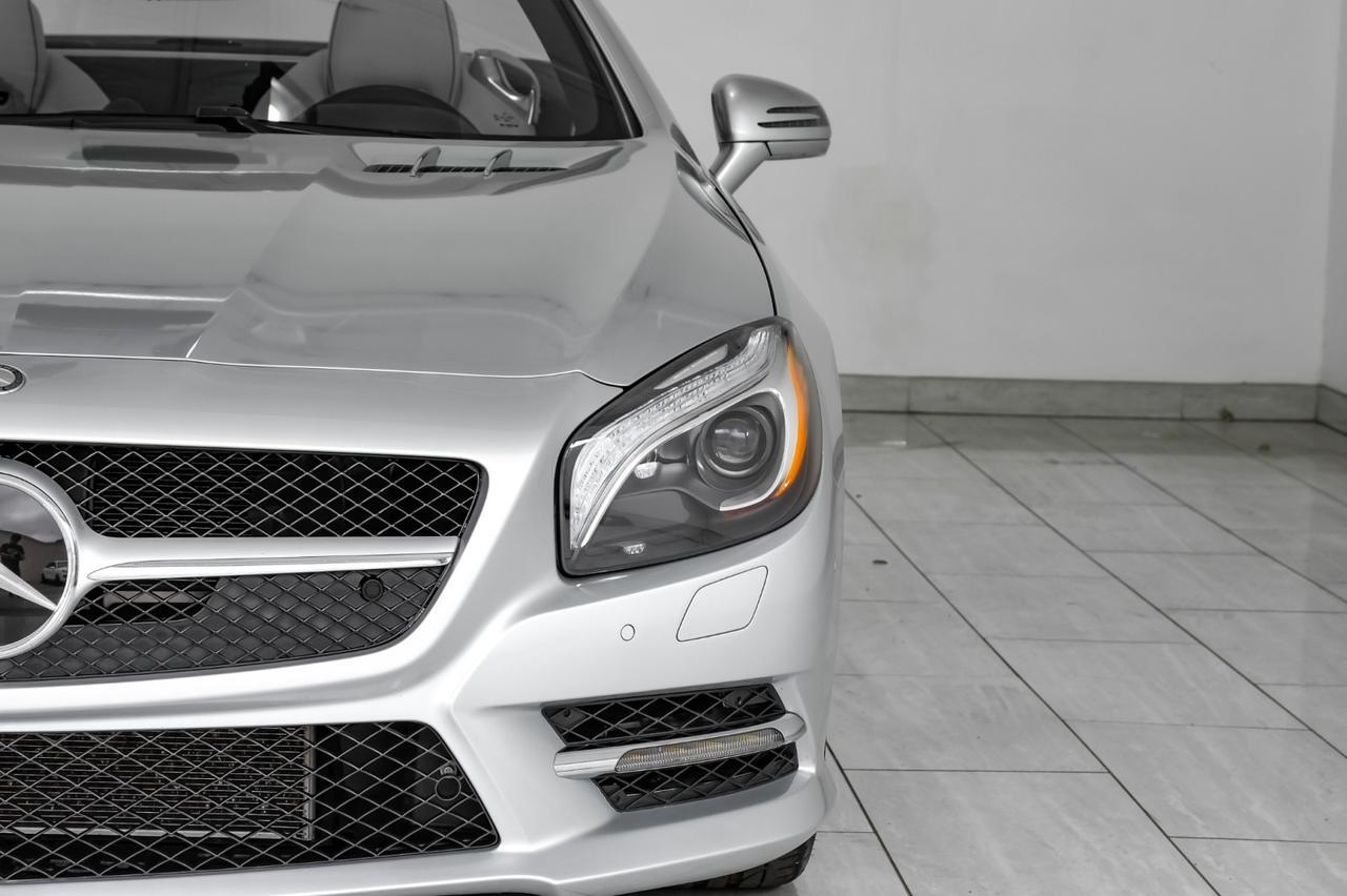 2015 Mercedes-Benz SL 400 BLIND SPOT ASSIT NAVIGATION PANORAMA LEATHER SEATS REAR CAMERA KEYLESS START Carrollton TX