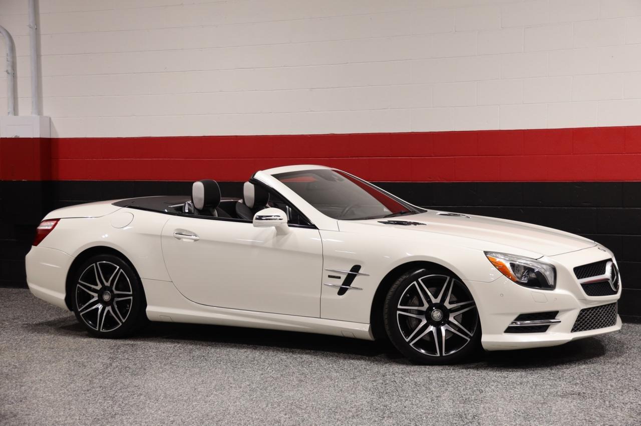 2015 Mercedes-Benz SL 550 AMG Sport White Arrow Edition 2dr Roadster