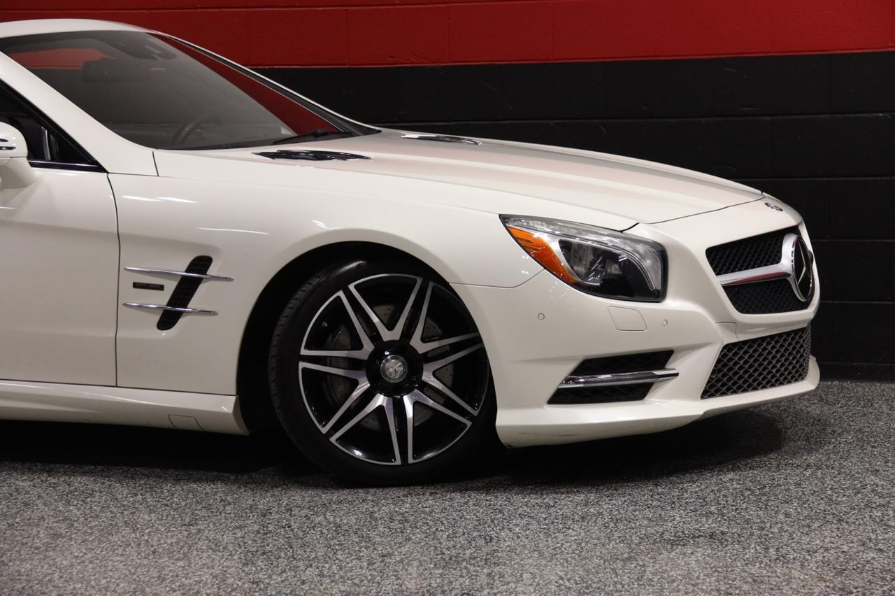 2015 Mercedes-Benz SL 550 AMG Sport White Arrow Edition 2dr Roadster