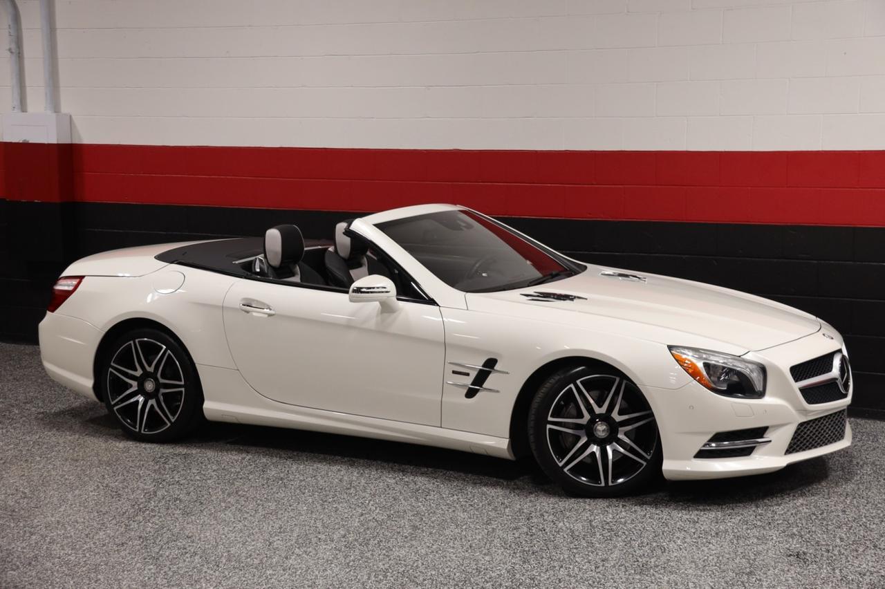 2015 Mercedes-Benz SL 550 AMG Sport White Arrow Edition 2dr Roadster