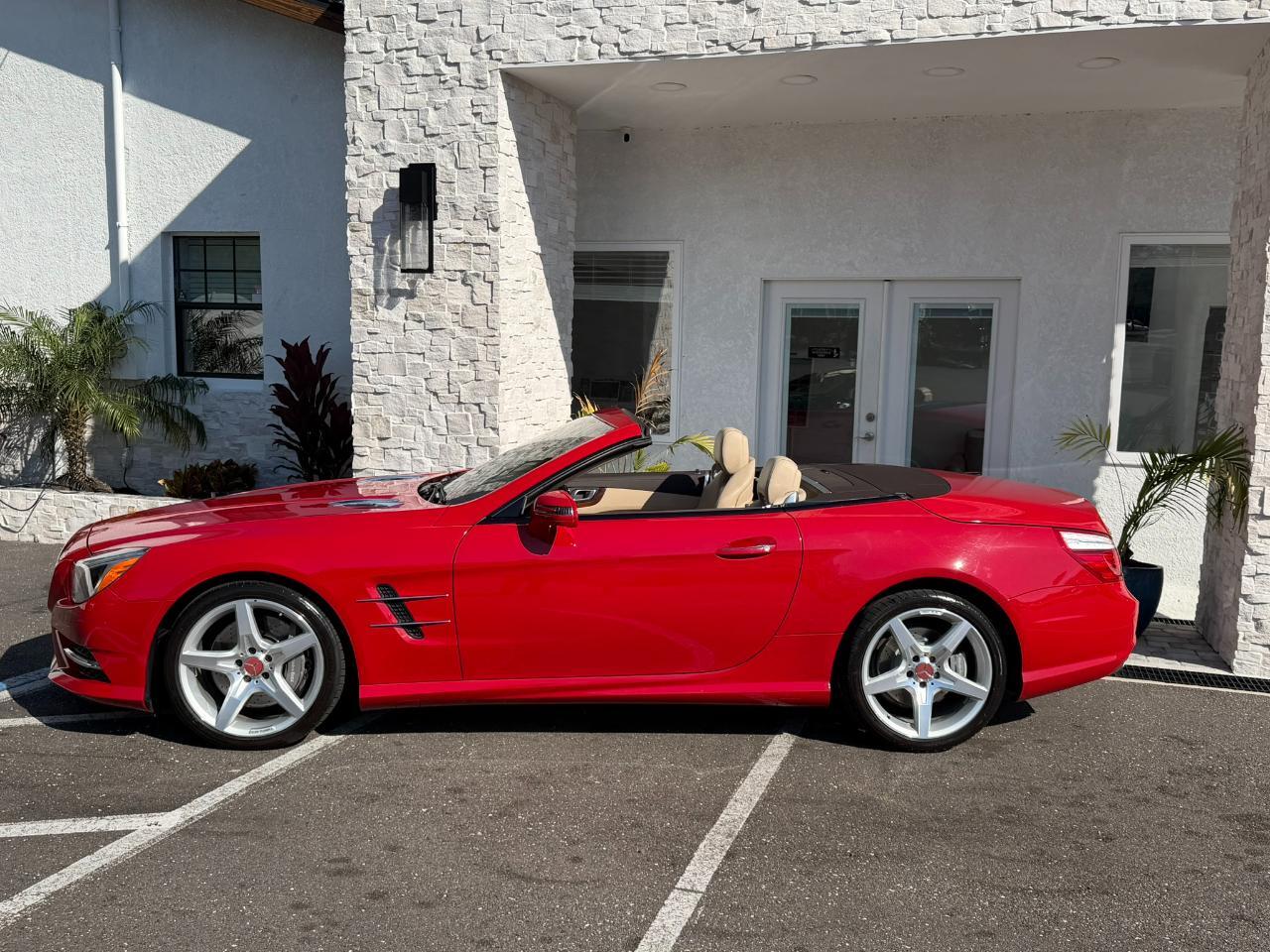 2015 Mercedes-Benz SL-Class 2dr Roadster SL 550