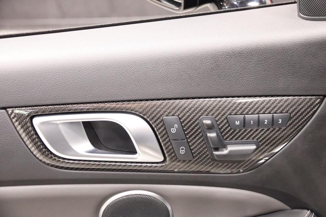 2015 Mercedes-Benz SLK 55 AMG 2dr Roadster Skokie IL