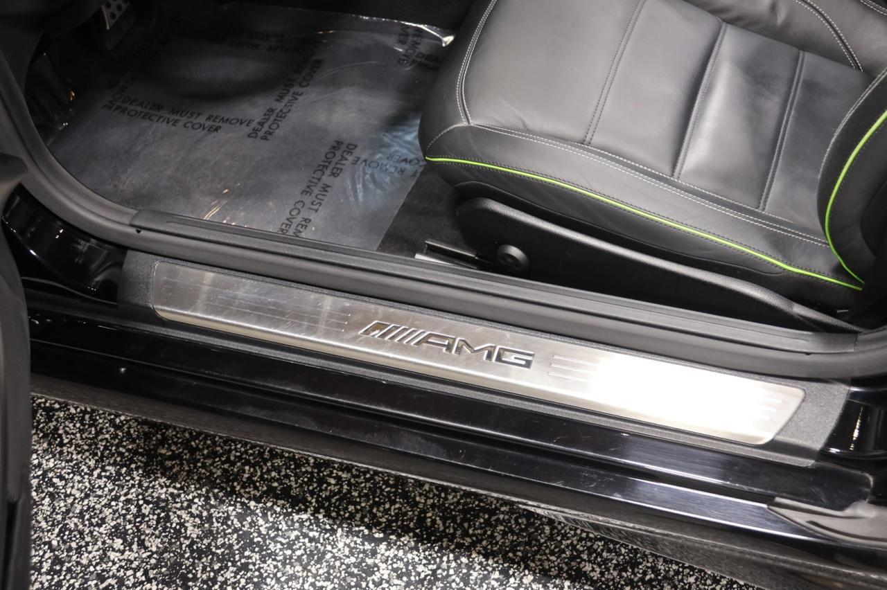 2015 Mercedes-Benz SLK 55 AMG 2dr Roadster Skokie IL